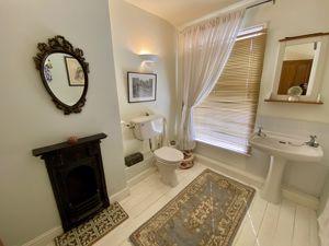 Bathroom/WC- click for photo gallery